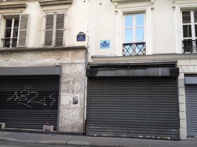 PA_730, Space Invader on 6 Rue Bleue — Street art by Invader in Paris
