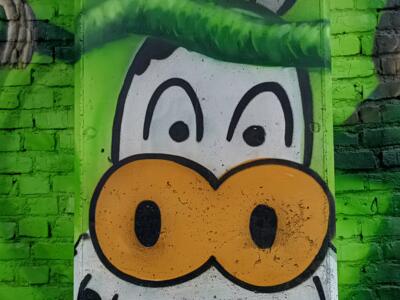 Tête de vache sur pilier de béton — Street art de Colorrevolution e.V. à Köln