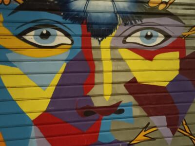 Geometric Face at L'Effet Clochette — Street art in Marseille