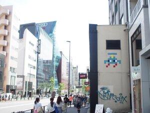 TK_108, Space Invader de la rue Meiji — Street art de Invader à Tokyo