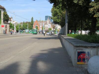BSL_21, Space Invader de Theodorsgraben — Street art de Invader à Basel