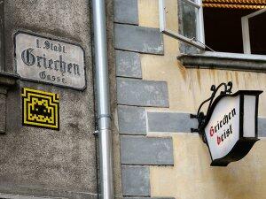 WN_30, Space Invader on Hafnersteig — Street art by Invader in Wien
