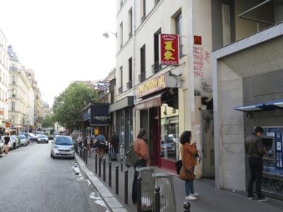 PA_532, Space Invader on 100 Rue Oberkampf — Street art by Invader in Paris