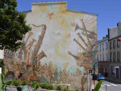 Music — Street art by Olivier Bonhomme in Brest
