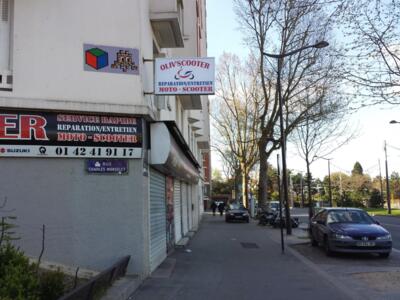 PA_645, Space Invader on 3 Rue Charles Monselet — Street art by Invader in Paris