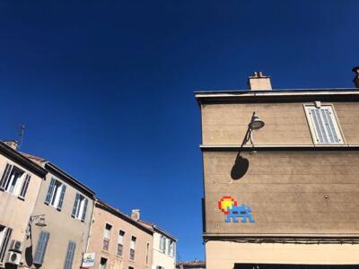 MARS_40, Space Invader on 9 Rue Montaigne — Street art by Invader in Marseille