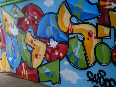 Lettrage bonbon du passage — Street art à Paimpol