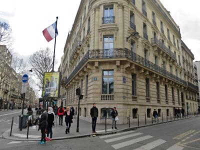 PA_845, Space Invader on 69 Avenue Franklin Delano Roosevelt — Street art by Invader in Paris