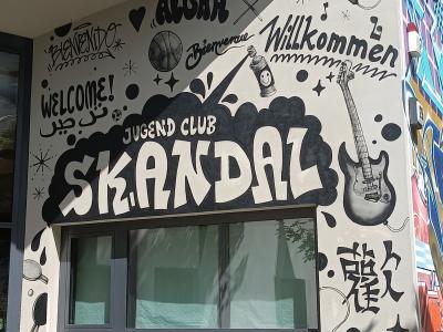 Skandal Club Welcome Wall — Street art in Berlin
