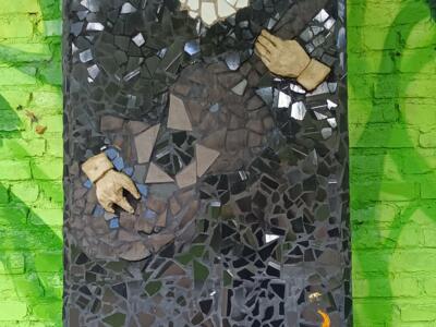 The man with the white collar, mosaic — Street art in Köln