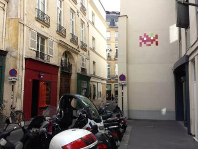 PA_1140, Space Invader on 10 rue Villedo — Street art by Invader in Paris