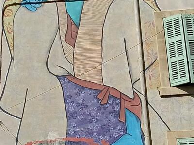 Deux figures bleues en kimono — Street art à Marseille
