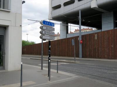 LY_38, Space Invader on 18 bis Place Carnot — Street art by Invader in Lyon