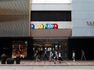HK_115, Space Invader de Canton Rd Tsim Sha Tsui — Street art de Invader à Hong Kong