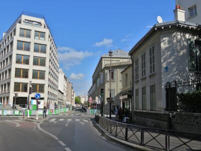 PA_329, Space Invader on 14 bis Rue Pajol — Street art by Invader in Paris