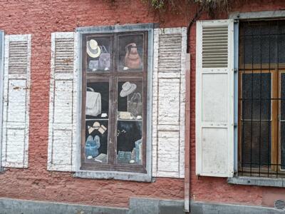 Vitrines en trompe-l'œil, rue de l'Épée — Street art à Bruxelles