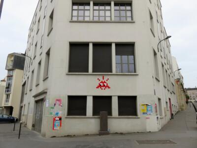 PA_573, Space Invader de la rue de l'Est — Street art de Invader à Paris