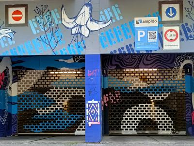 Garage with Blue Lilies — Street art in Berlin