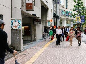 TK_105, Space Invader de la rue du Parc — Street art de Invader à Tokyo