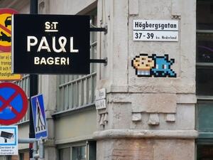 STK_12, Space Invader on 37 Högbergsgatan — Street art by Invader in Stockholm