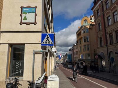 STK_09, Space Invader on 1 Sankt Paulsgatan — Street art by Invader in Stockholm