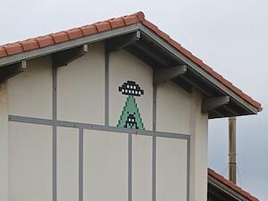 BAB_57, Space Invader de l'avenue de l'Impératrice — Street art de Invader à Biarritz