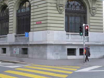 BRN_26, Space Invader de Bollwerk 25 — Street art de Invader à Bern