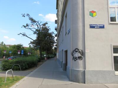 WN_39, Space Invader on Untere Viaduktgasse — Street art by Invader in Wien