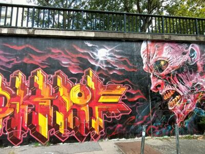 Wildstyle rouge et crâne hurlant — Street art de Ben Alpha, Aucre (Ocre) à Nantes