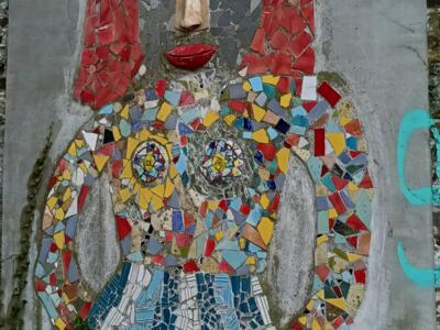 Mosaic woman with red hair — Street art in Köln