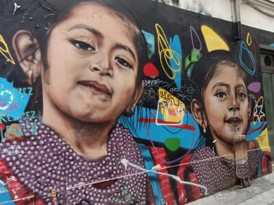 Portraits d'enfants et graphismes colorés — Street art de Joel Merino à Paris