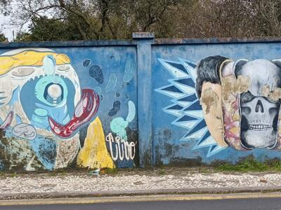 Créature à l'œil unique et tête tripartite — Street art à Lisboa