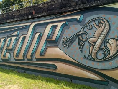 Aceone, Art Nouveau lettering and swimmer — Street art in Nantes