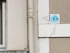GRN_16, Space Invader du boulevard Jean Pain — Street art de Invader à Grenoble