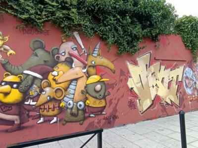Bande d'animaux et lettrage anguleux — Street art de Ador à Nantes