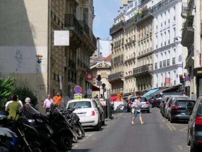 PA_333, Space Invader on 37 Rue Condorcet — Street art by Invader in Paris
