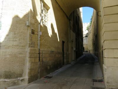AVI_14, Space Invader on 2 Rue de Mons — Street art by Invader in Avignon