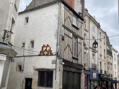 ORLN_07, Space Invader de la rue du Bœuf Ste-Croix — Street art de Invader à Orléans
