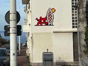 BAB_05, Space Invader de Perspective Côte des Basques — Street art de Invader à Biarritz