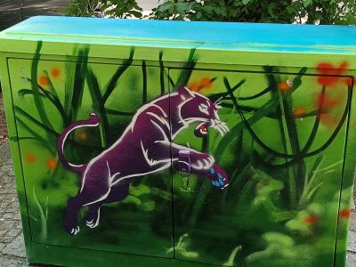 Purple Panther on the Box — Street art in Berlin