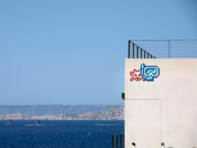 MARS_50, Space Invader du boulevard Alexandre Delabre — Street art de Invader à Marseille