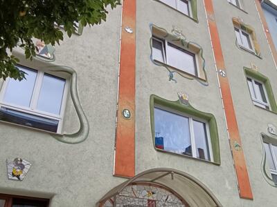Portail en mosaïque de tesselles — Street art à Düsseldorf
