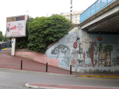 CAZ_05, Space Invader on Boulevard Alexandre III — Street art by Invader in Cannes
