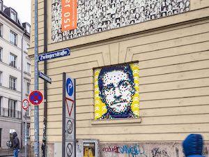 MUN_14, Space Invader on Zwingerstraße — Street art by Invader in München