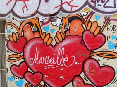 Large Marseille heart by Kaiz — Street art in Marseille