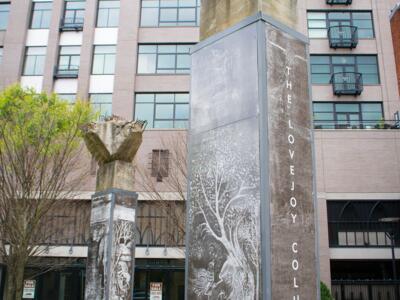 Lovejoy Columns — Street art de Tom Stefopoulos à Portland