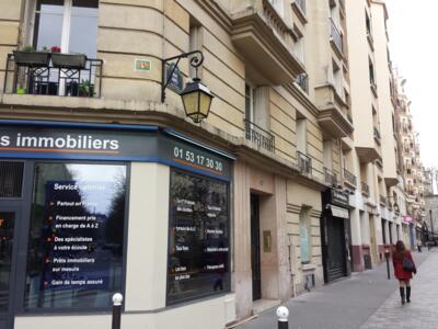 PA_223, Space Invader de la rue de Charenton — Street art de Invader à Paris