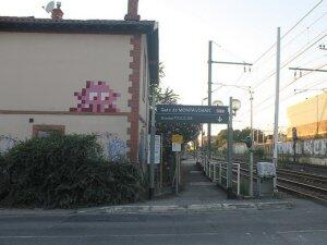 TLS_10, Space Invader du chemin Carrosse — Street art de Invader à Toulouse