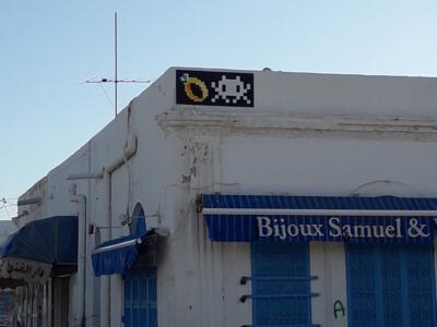 DJBA_08, Space Invader on Taourit — Street art by Invader in Houmt Souk