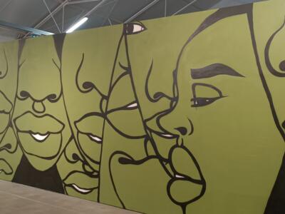 Visages superposés au trait, Galeria Underdogs — Street art à Lisboa